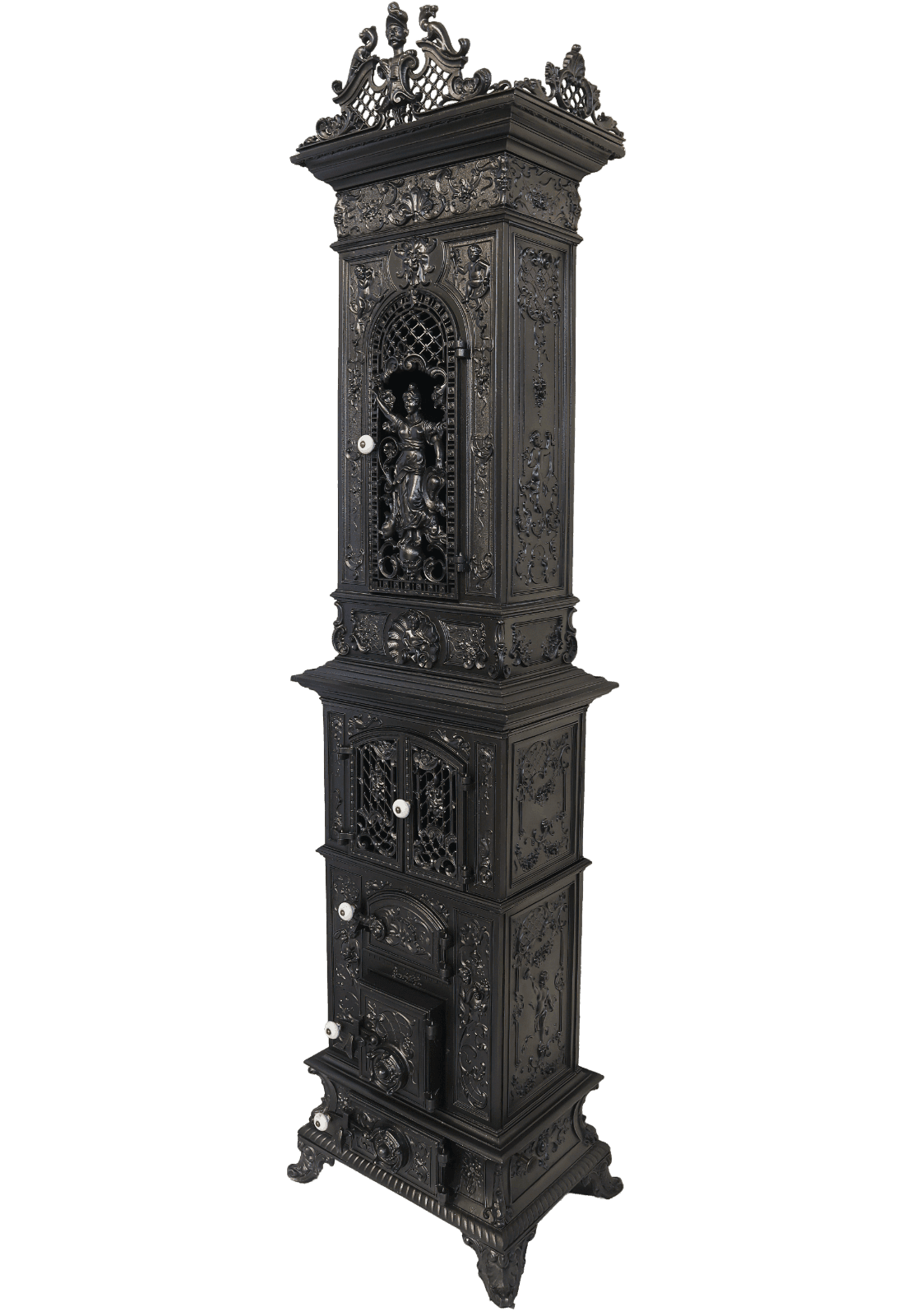 Barock-inspirierter Ofen aus dem Historismus (1850-1890) in der Seitenansicht, verziert mit Rocallien, Flechtwerk, Amphoren, Muscheln und Blumenfriesen.